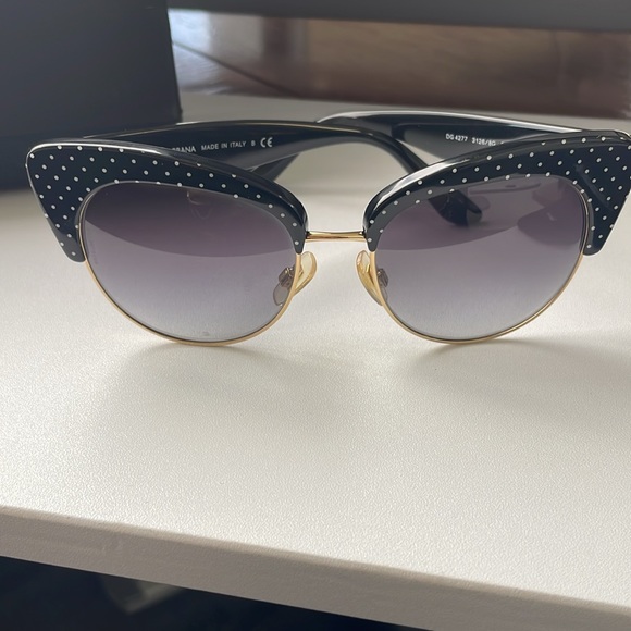 Dolce & Gabbana Cat Eye Black and White Polka Dot Sunglasses  DG4277 - Picture 2 of 7